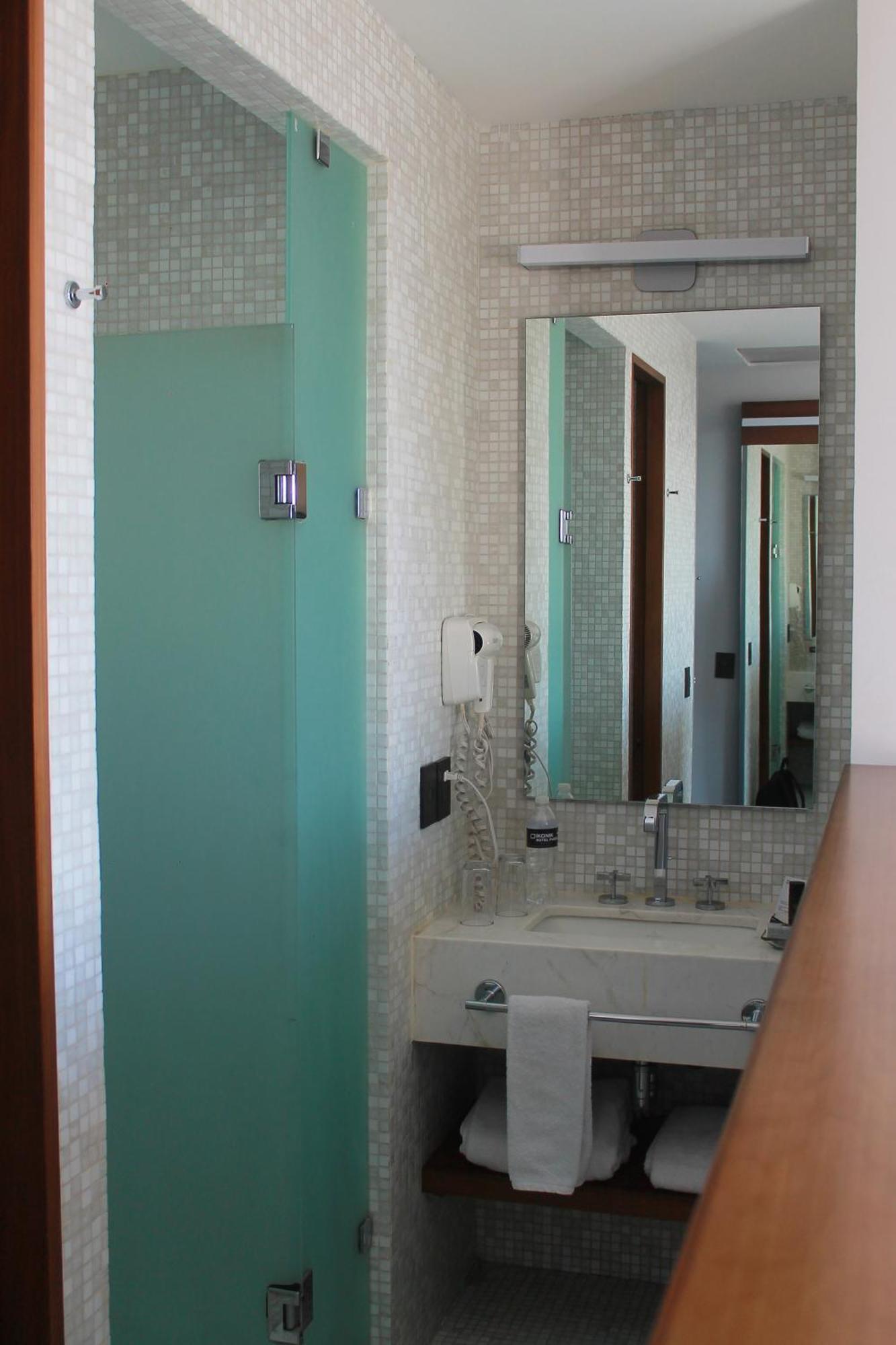 Hotel Ikonik 4*