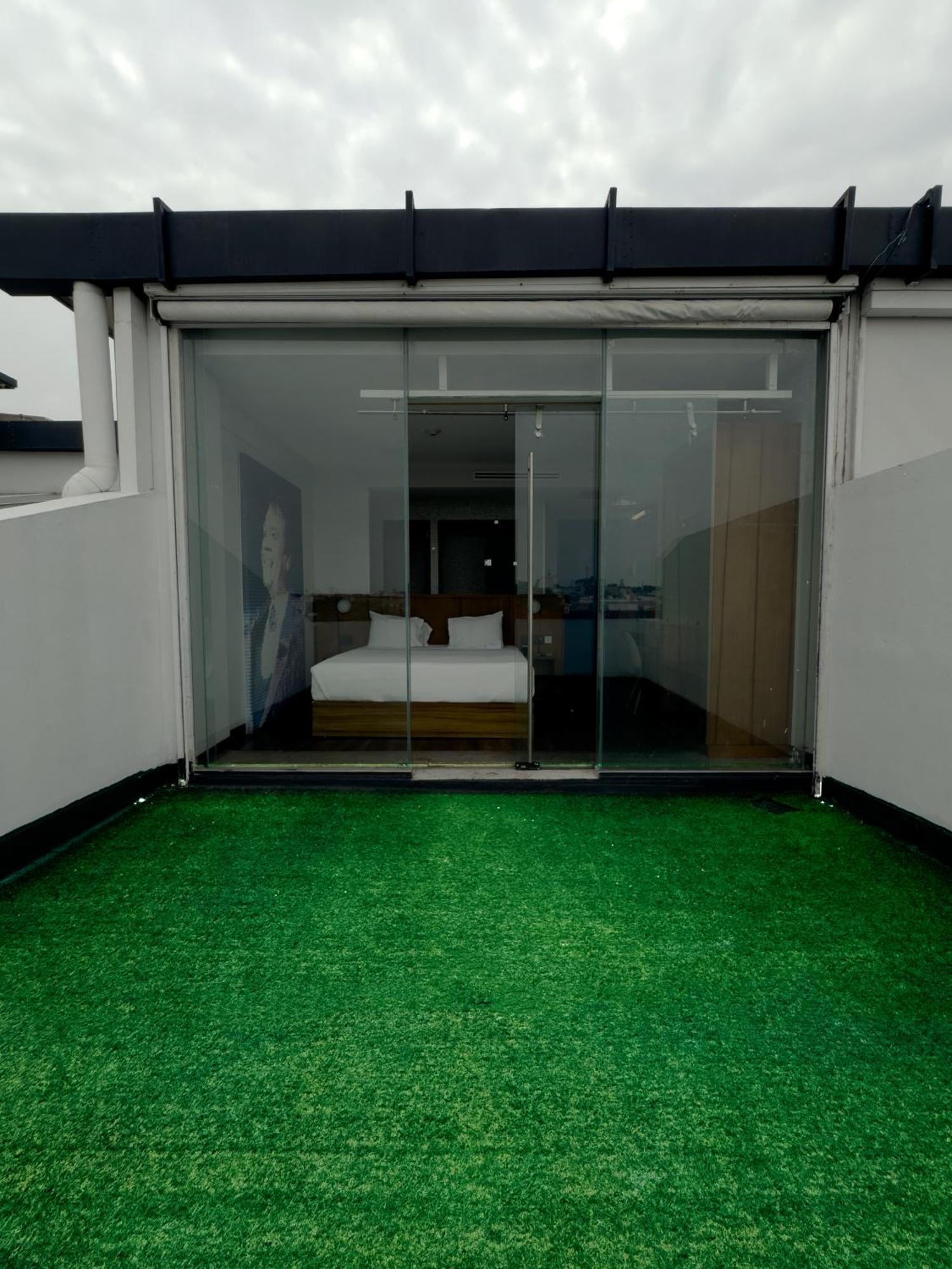 Hotel Ikonik 4*